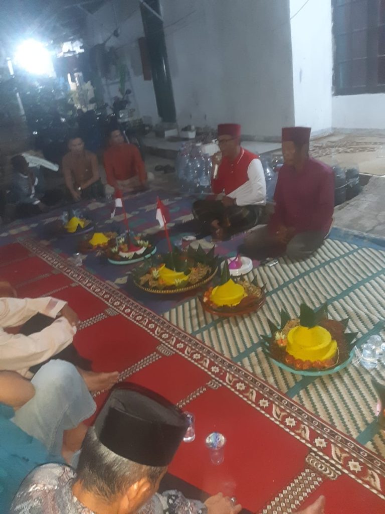 Warga RW 08 Pengasinan Gelar Tasyakuran HUT RI Ke -79 Berlangsung Khidmat 