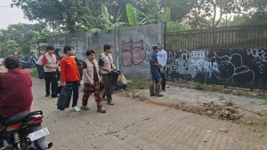 Jumsih di Blok Semun Panggulan, Lurah Pengasinan Ajak Warga Perkuat Budaya Gotong Royong dan Jaga Kebersihan Lingkungan