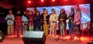 Semarak HUT RI ke-81, Warga Perumahan Walikota Jaksel RW 06 Cibeuteung Muara Gelar Pentas Seni Budaya